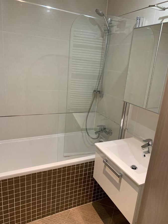 Residence Garden Tower - 8 Min Do Centra, Garaz 프라하 외부 사진