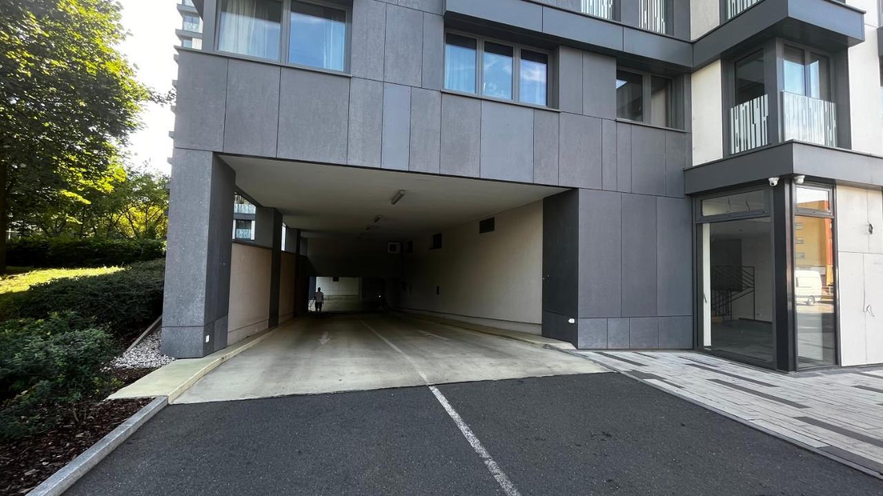 Residence Garden Tower - 8 Min Do Centra, Garaz 프라하 외부 사진